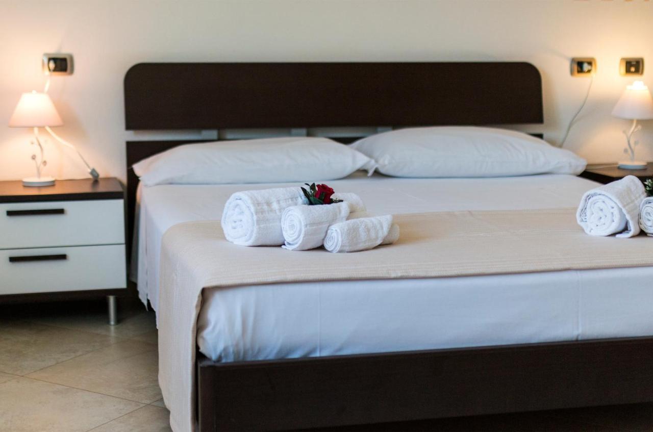Royal Suite Apartment Cala Gonone Buitenkant foto