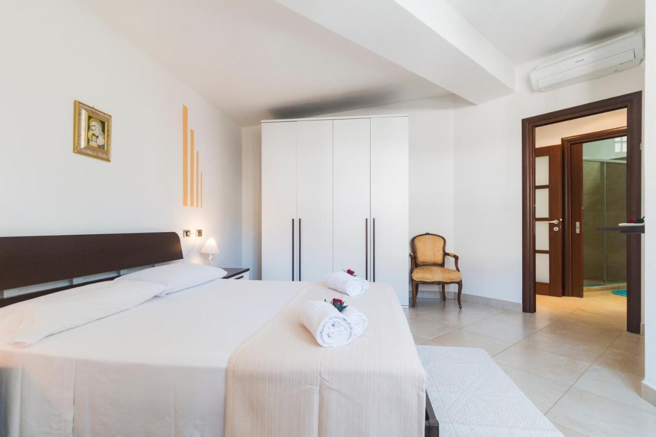 Royal Suite Apartment Cala Gonone Buitenkant foto