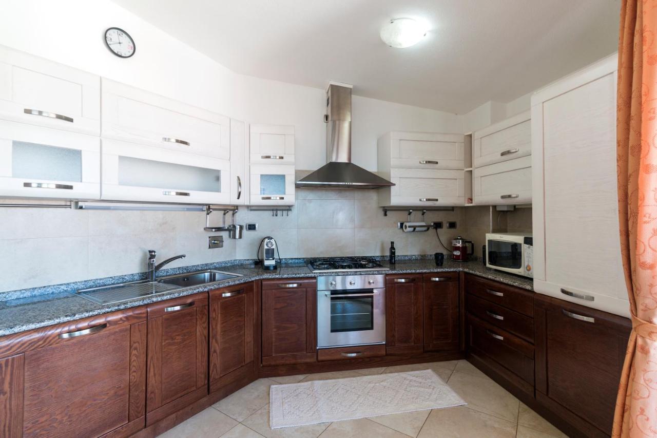 Royal Suite Apartment Cala Gonone Buitenkant foto