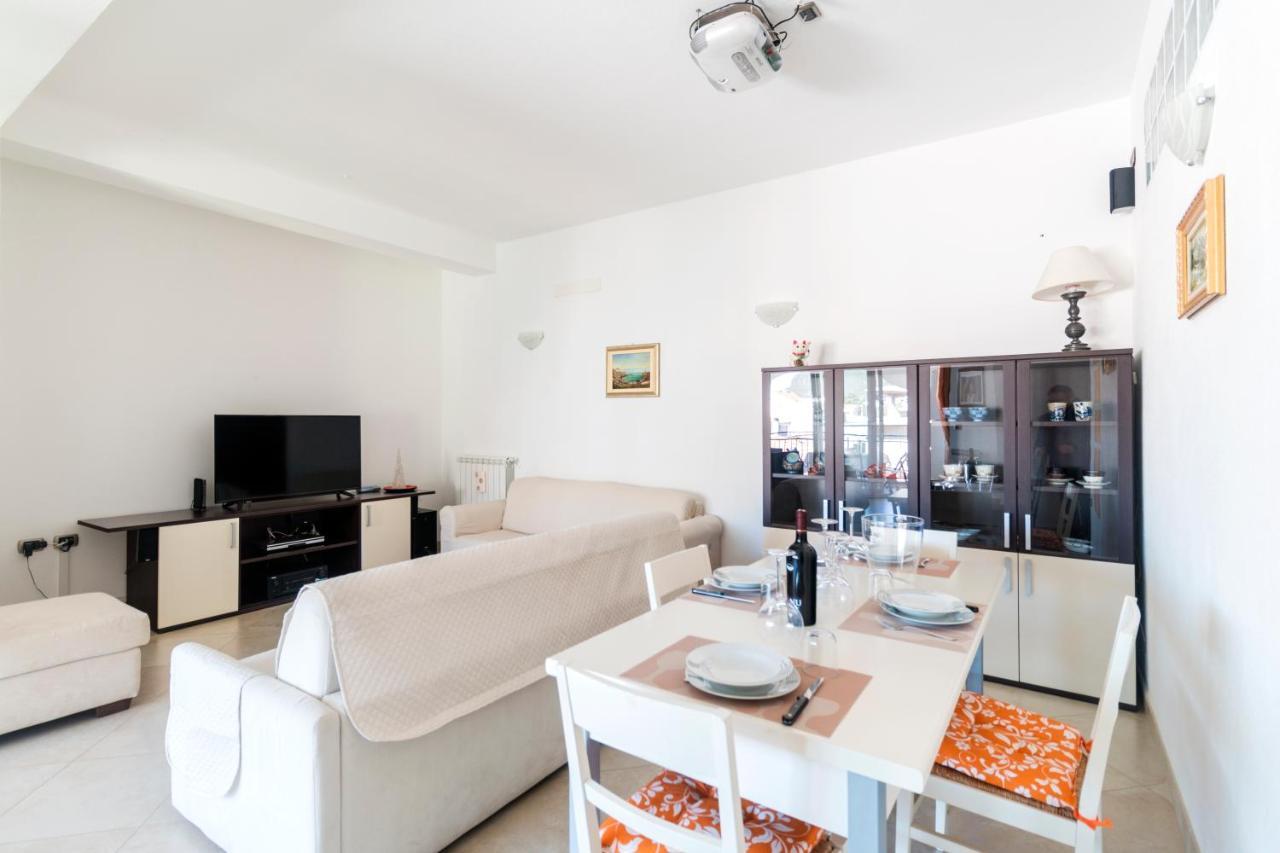 Royal Suite Apartment Cala Gonone Buitenkant foto
