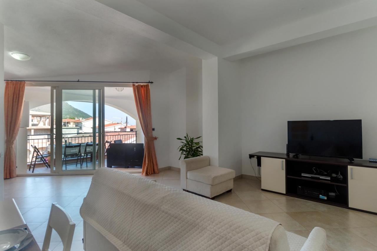 Royal Suite Apartment Cala Gonone Buitenkant foto